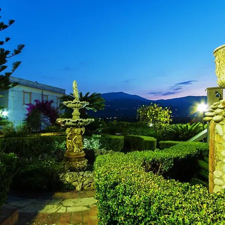 Casa Gialla Scopello