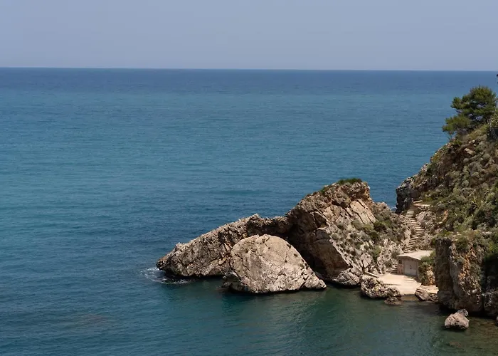 Casa Gialla Scopello *